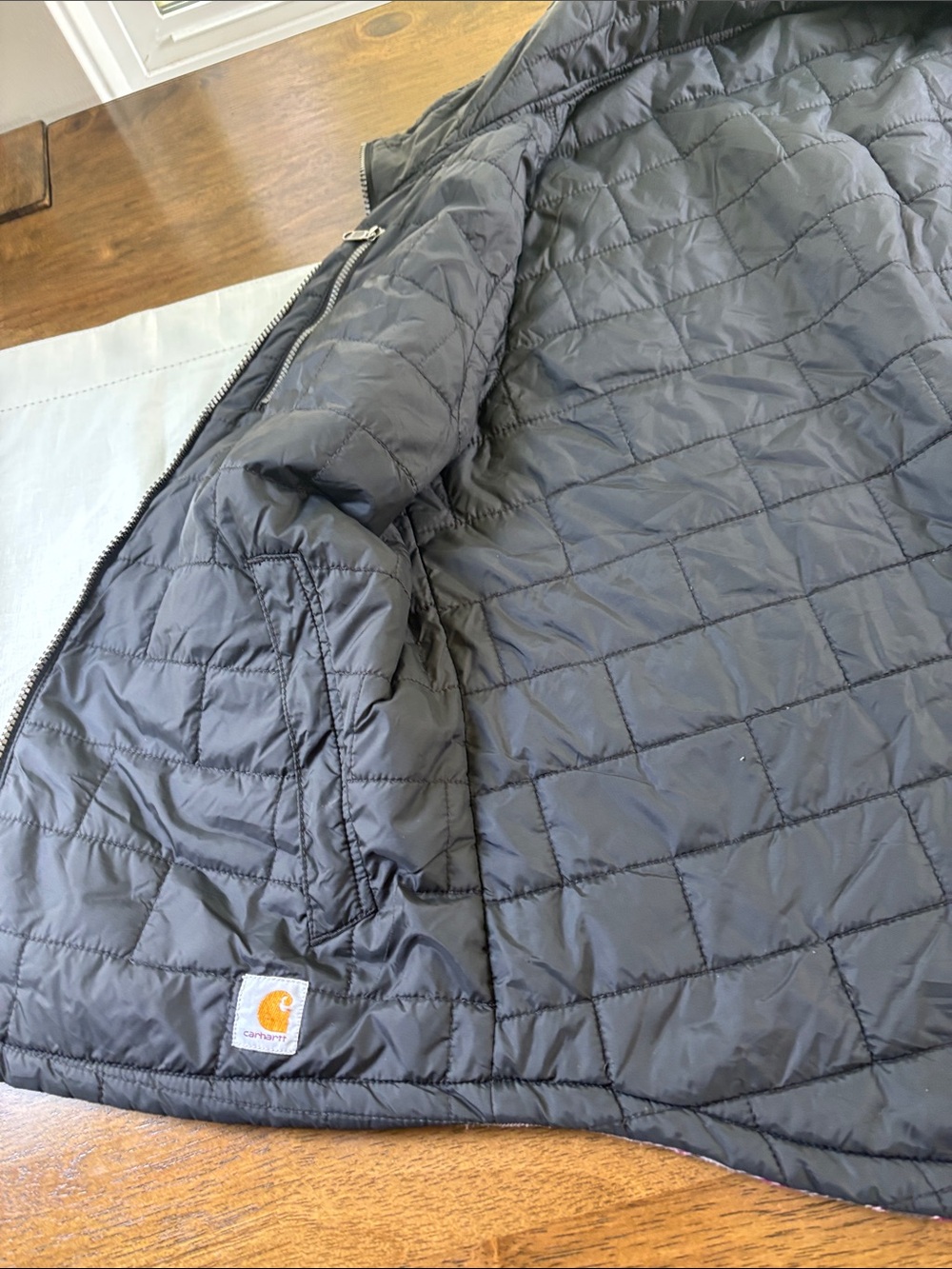 Vintage Carhartt Amoret  Reversible Flannel Puff Vest L Y2K Black Pink Gorpcore - Picture 7 of 9